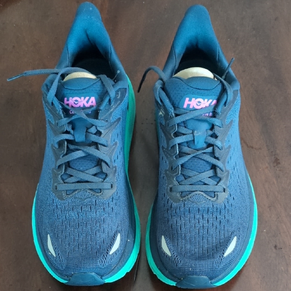 Hoka Clifton 8  Running Shoes